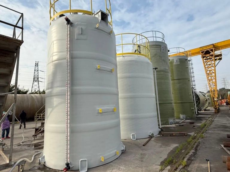 Batch production of integral filament wound FRP tanks at Tosun Tech factory